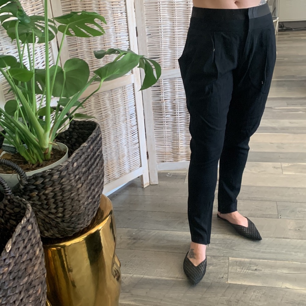 Pleat front skinny leg pant